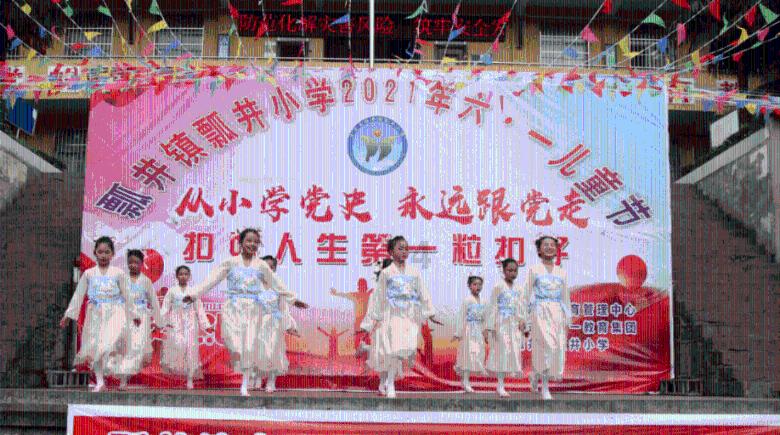 时尚发型女孩
